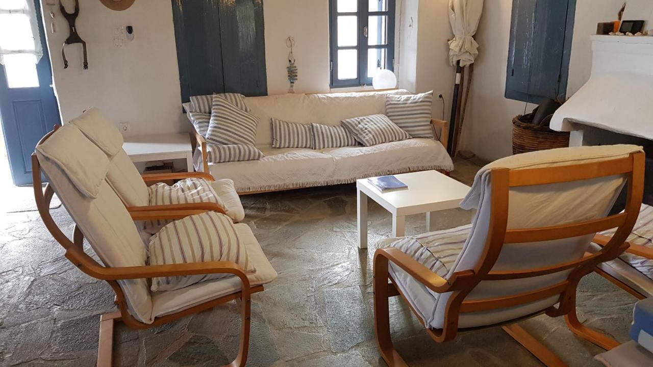 Lovely Traditionnal House With Sea View Tirós Екстериор снимка
