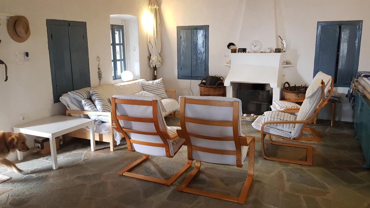 Lovely Traditionnal House With Sea View Tirós Екстериор снимка
