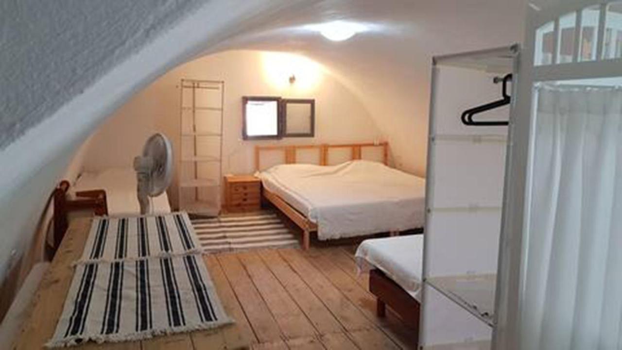 Lovely Traditionnal House With Sea View Tirós Екстериор снимка