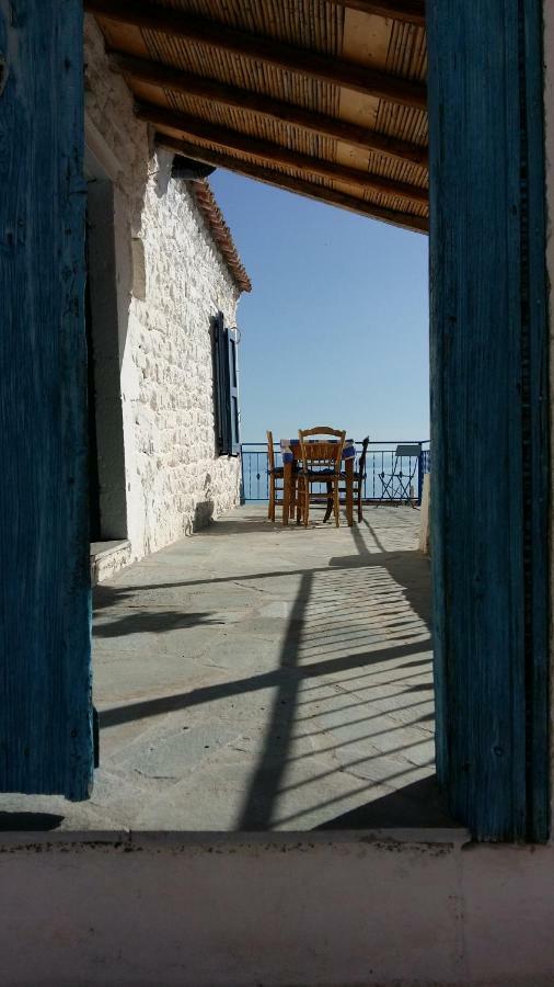 Lovely Traditionnal House With Sea View Tirós Екстериор снимка